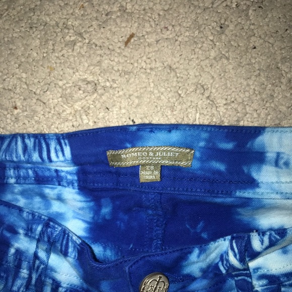 Romeo & Juliet couture blue and white tie dye jean - Picture 3 of 5